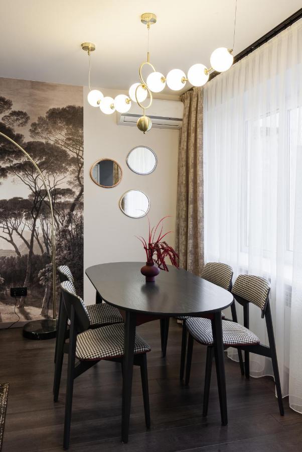 LEOGRAND Apartment on Svobody avenue Lviv Extérieur photo
