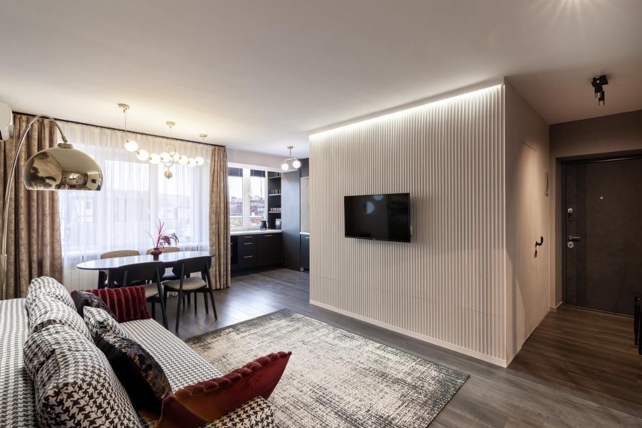 LEOGRAND Apartment on Svobody avenue Lviv Extérieur photo