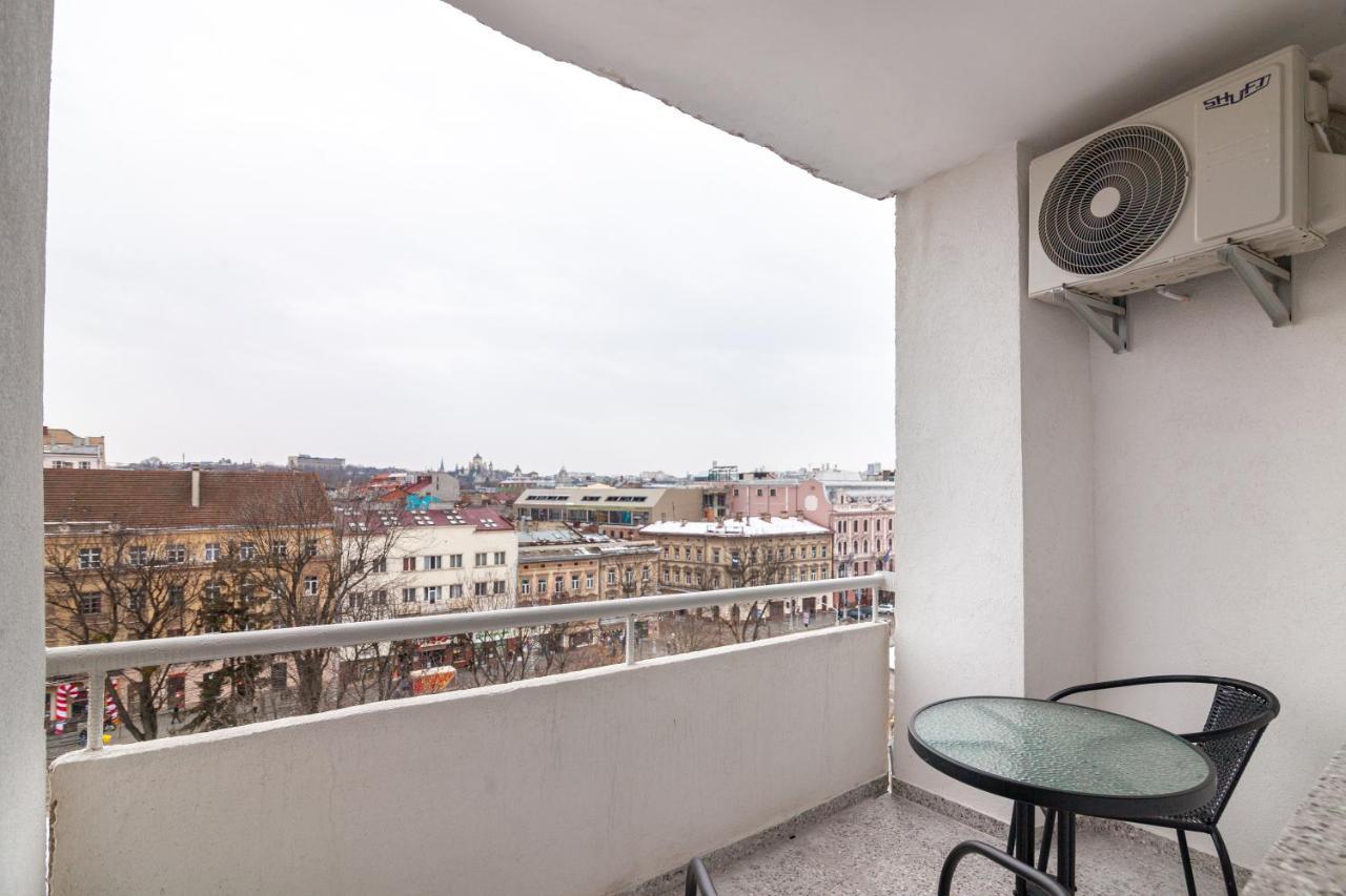 LEOGRAND Apartment on Svobody avenue Lviv Extérieur photo