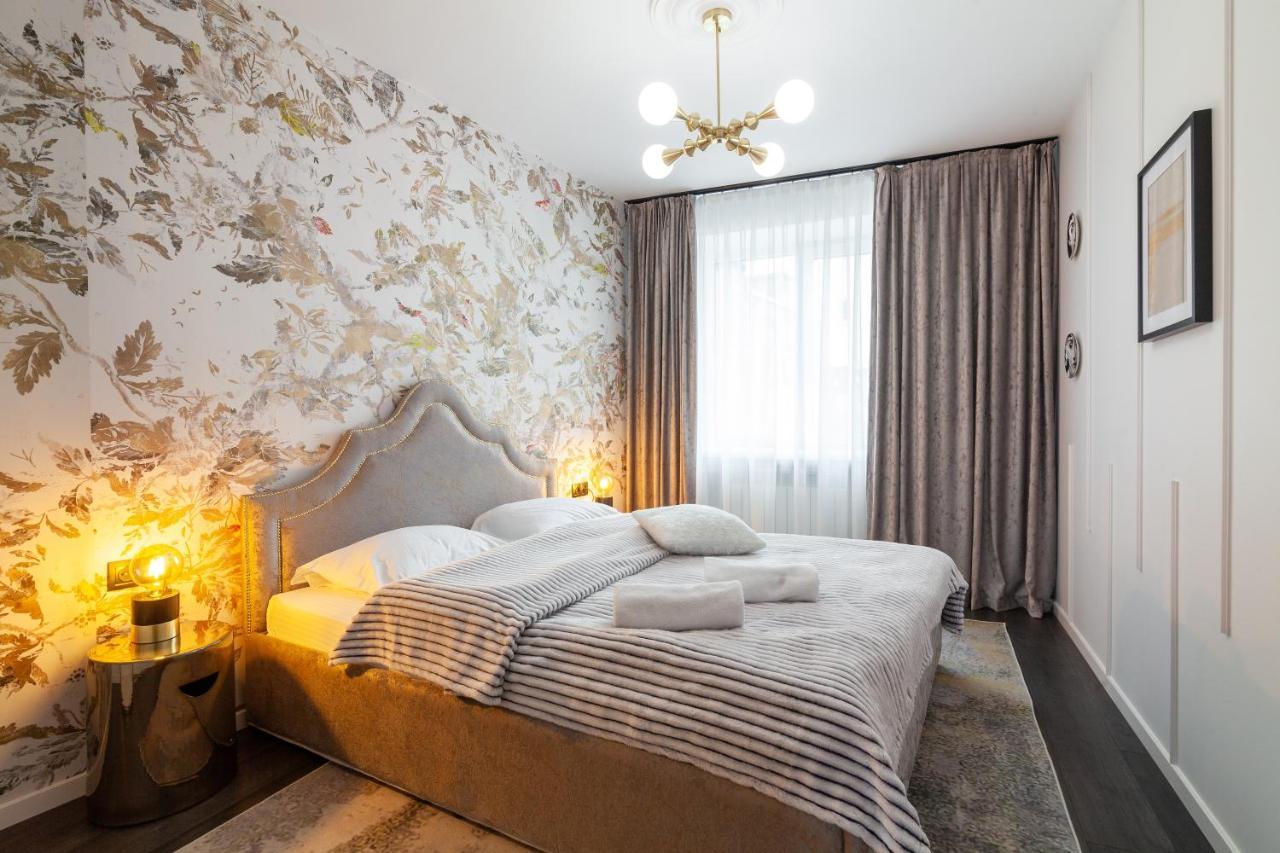 LEOGRAND Apartment on Svobody avenue Lviv Extérieur photo
